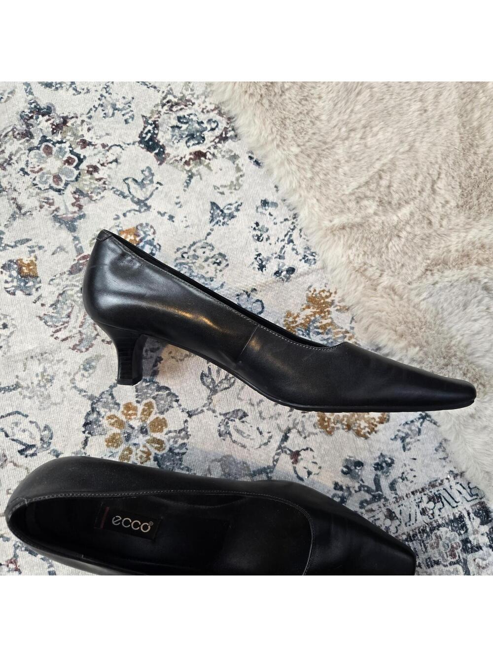 Ecco Black Heeled Shoe Women Casual Fancy Heel Women EU 40 - Picture 3 of 10
